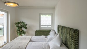 Appartement Deluxe, vue montagne | 2 chambres, lit parapluie, Wi-Fi gratuit, décoration personnalisée