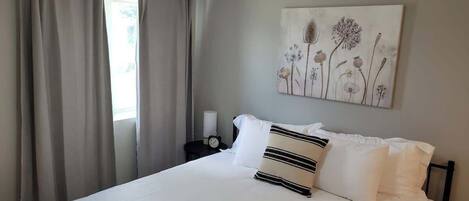 3 soveværelser, skrivebord, strygejern/strygebræt, Wi-Fi