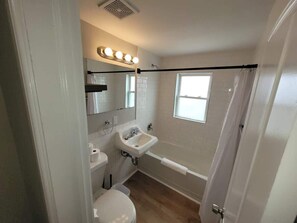 Doccia, asciugacapelli, asciugamani