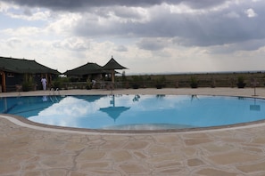 Exterior - Maisha Sweetwaters Camp (Nanyuki)