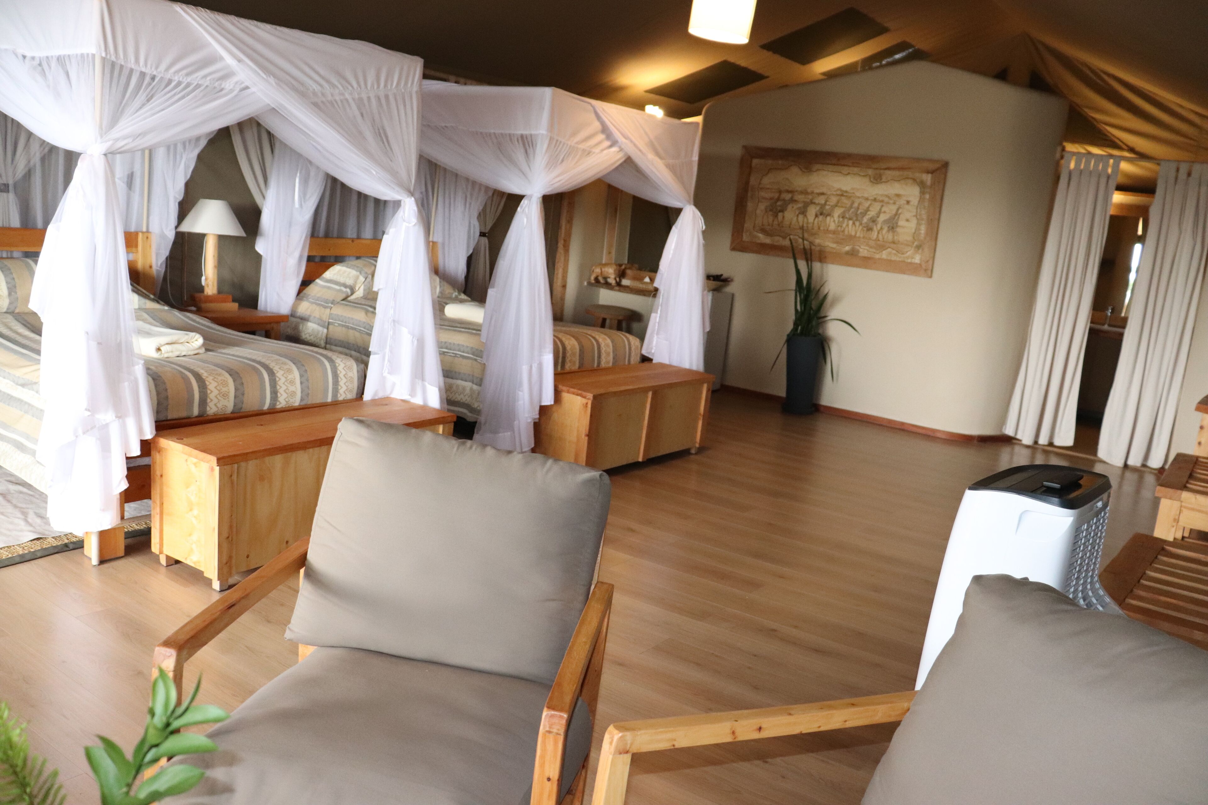 Coffres-forts dans les chambres, bureau