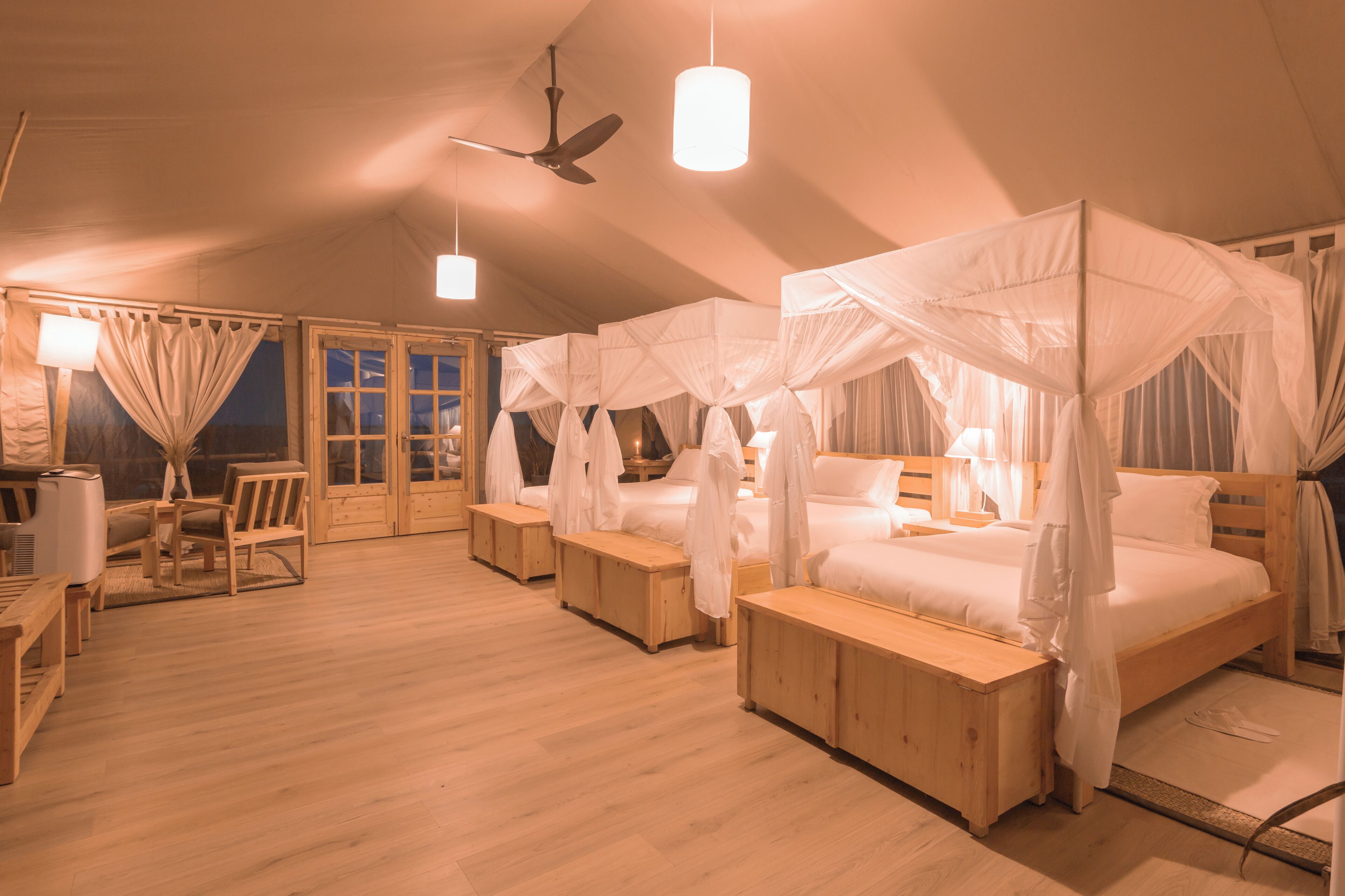 Kamar Triple Klub | Meja kerja, setrika/meja setrika, Wi-Fi gratis, dan seprai linen