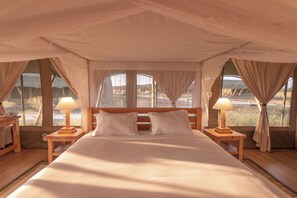 クラブ ダブルルーム | セーフティボックス (室内)、デスク、ノートパソコン用作業スペース、アイロン / アイロン台