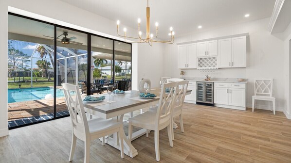 Dining - Yacht Club Sun and Fun Pool Home with Separate Game Room (Cape Coral)