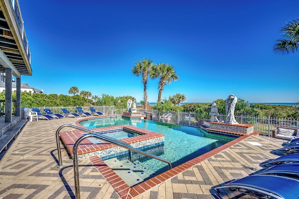Piscina coperta, una piscina riscaldata