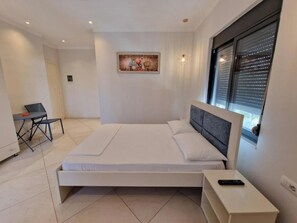 Free WiFi, bed sheets - Hotel Fabio (Ksamil)