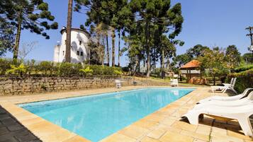Piscina externa