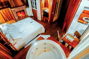 Luxury Room, Garden View | Free WiFi