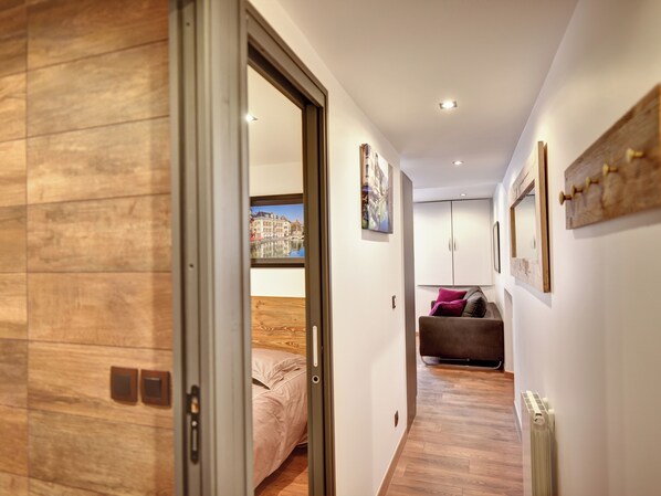 1 bedroom, iron/ironing board, travel crib, WiFi