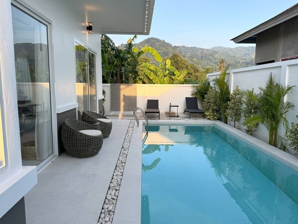 Villa de lujo, alberca privada | Terraza o patio