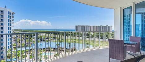 Apartment (2 Bedrooms) | Front of property