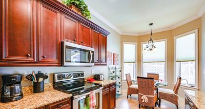 Marco Island Home w/ Private Pool: 3 Mi Beach!