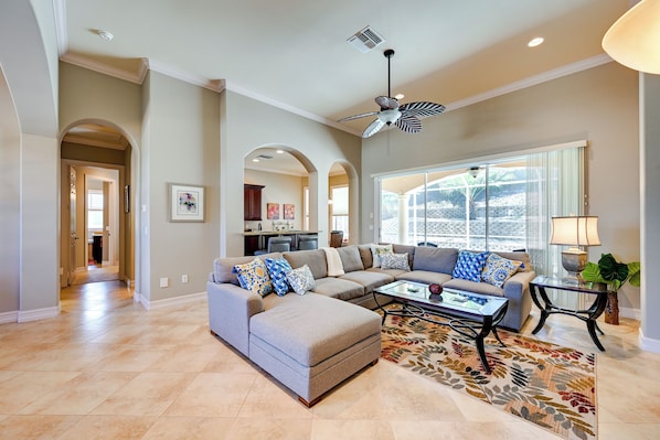 House (4 Bedrooms) | Interior