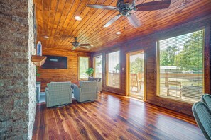 Talo (3 Bedrooms) | Sisätilat