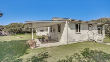 Cottage (2 Bedrooms) | Interior