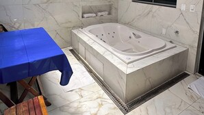Gambar tidak terklasifikasi, 4 dari 61, tombol