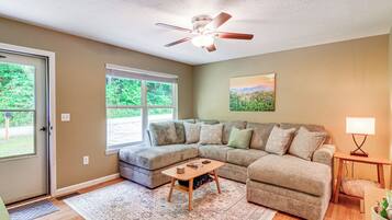 Cottage (3 Bedrooms) | Interior