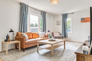 House (2 Bedrooms) | Front of property