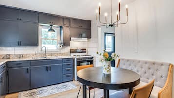 Casa (2 Bedrooms) | Interior