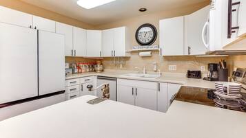 Rumah (3 Bedrooms) | Interior