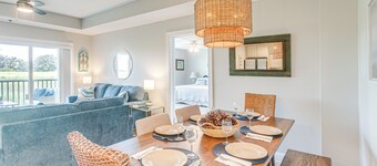 Darien Condo w/ Boat Dock Access: Walk to Downtown