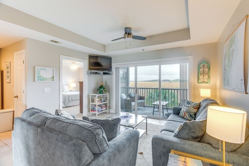 Darien Condo w/ Boat Dock Access: Walk to Downtown