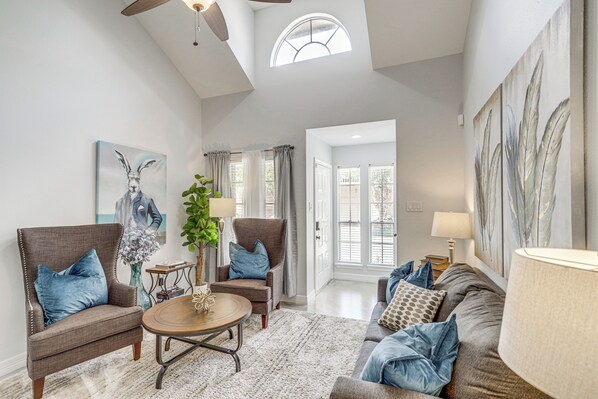 Apartment (2 Bedrooms) | Interior - Houston Retreat w/ Smart Tvs: Walk to Golf Course! (Houston)