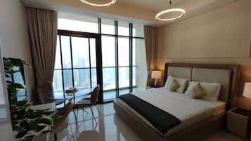 Panoramic Apartment | 1 bedroom, in-room safe, individually decorated, individually furnished