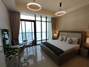 Panoramic Apartment | 1 bedroom, in-room safe, individually decorated, individually furnished