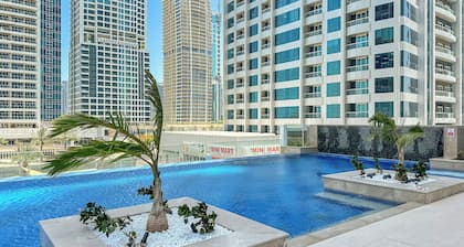 Upscale and Chic 1BR with Canal Views, Pool & Gym