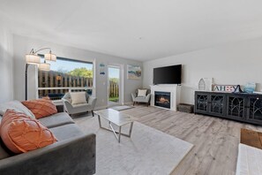 TV connectée, lecteur de DVD, chaîne hi-fi