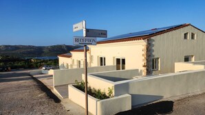 Exterior - HOTEL BORGO DELL'ORSO (Palau)