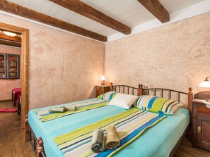 3 makuuhuonetta, internet