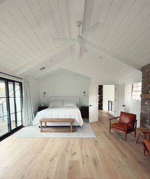 6 makuuhuonetta, silitysrauta/-lauta, vauvan matkasänky, ilmainen Wi-Fi