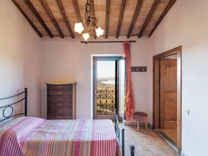 2 多间卧室、WiFi