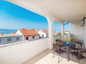 Outdoor dining - Apartment Nikol by Interhome (Crikvenica)