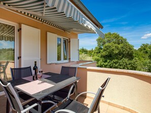 Outdoor dining - Glavotok by Interhome (Krk/Krk)