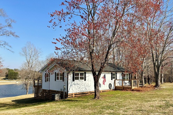 Ruth's Cottage offers a cozy stay in a gorgeous setting!