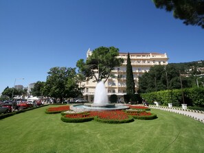 Extérieur