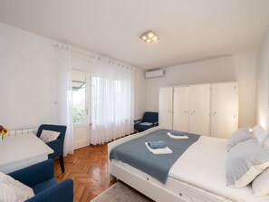 2 quartos, ferros/tábuas de passar roupa, Wi-Fi