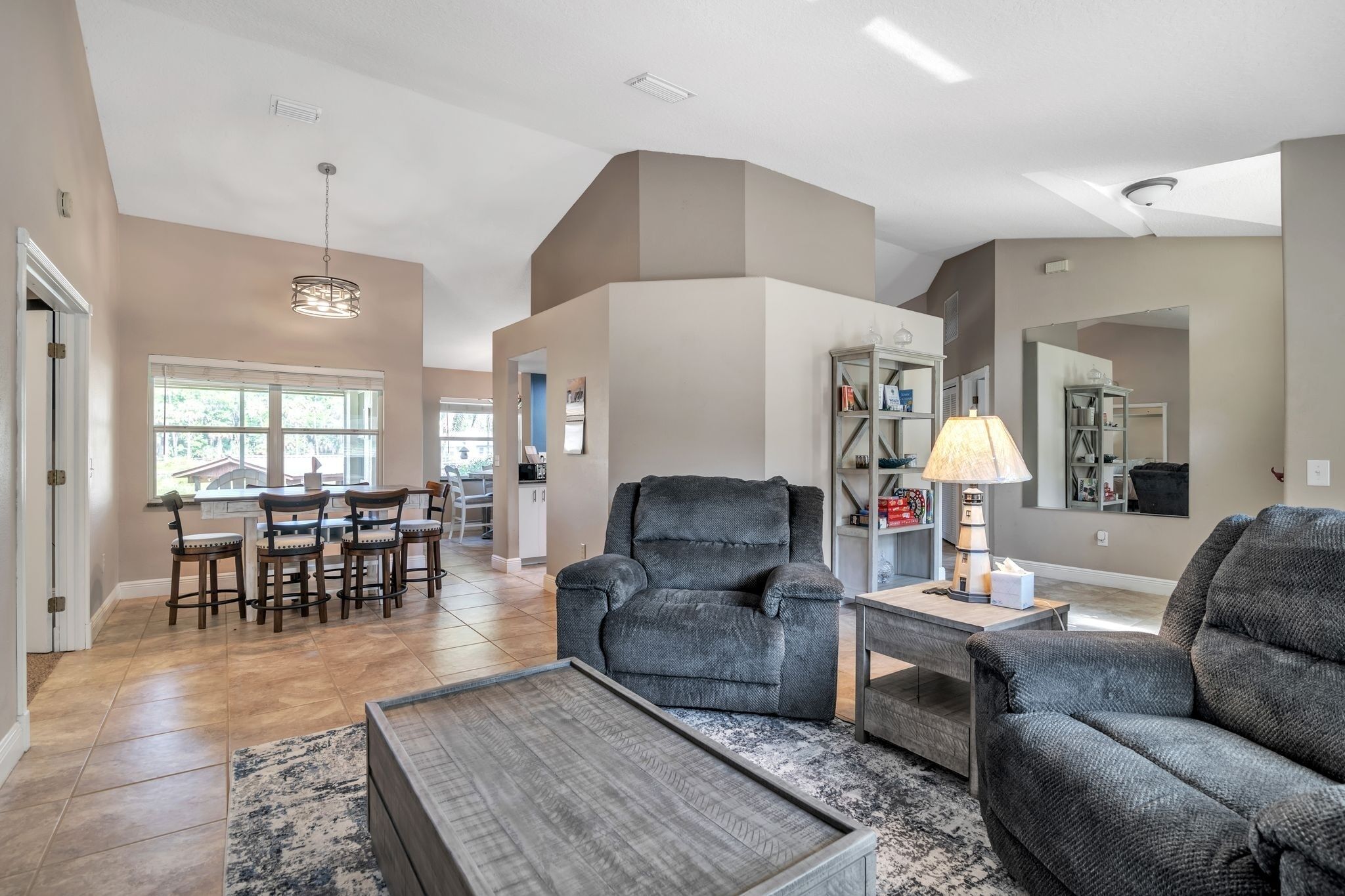 獨棟房屋, 3 間臥室 | 起居區 | 串流服務