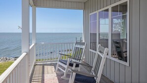 Property grounds - The Point At Marshallberg 3 Bedroom Home by RedAwning (Marshallberg)