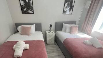 1 bedroom, free WiFi, bed sheets