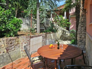 Outdoor dining - Vacation home Noel by Interhome (Labin)