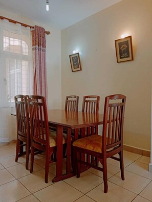 Departamento superior | Servicio a la habitación
