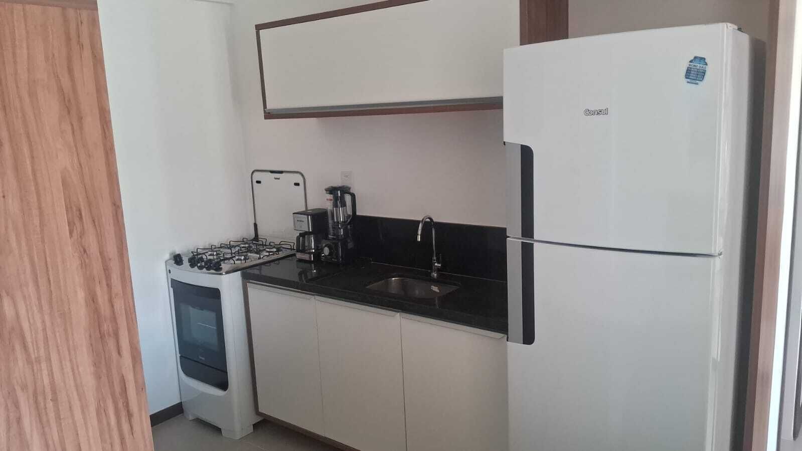 冰箱、微波炉、烤箱、炉灶