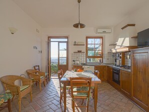 Fridge, oven, dishwasher, highchair