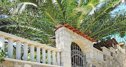 Vacation home Garden by Interhome