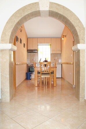 Dining - Apartment Ružica by Interhome (Omiš)