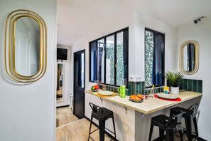 Studio – basic | Oppholdsområde | TV